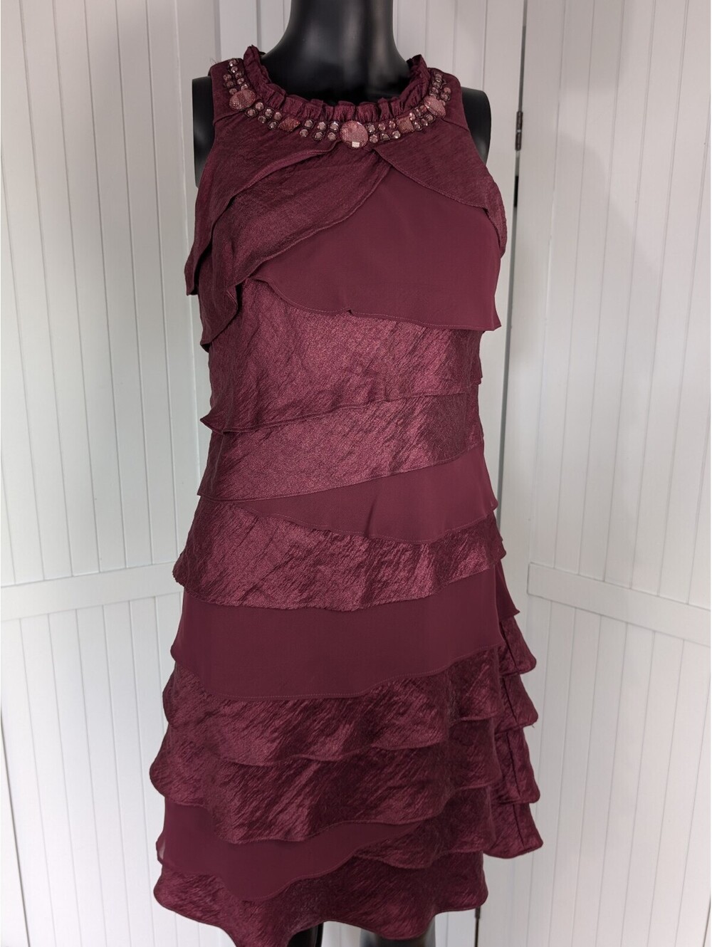 Dressbarn Collection 8 Burgundy Tiered Ruffle Beaded Cocktail Dress Formal